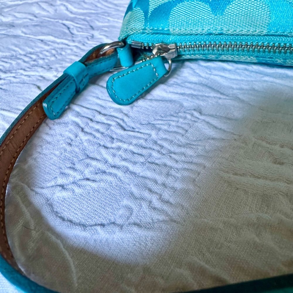 Vintage Coach Turquoise Demi Signature Jacquard Aquamarine Blue Bag + hangtag! - Picture 8 of 12